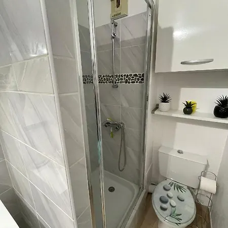 T2 46m2 Avec Grande Terrasse סנרי-סור-מר