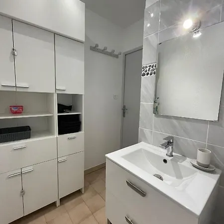 T2 46m2 Avec Grande Terrasse